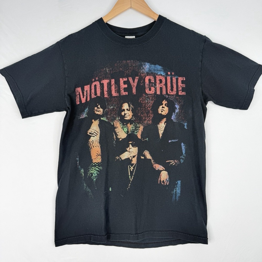 Vintage 2005 Motley Crue Red White Tour Band Graphic‎ T Shirt Men's SZ-S